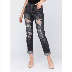 Judy Blue Black Bleach Splatter Destroyed Boyfriend‎ Jeans